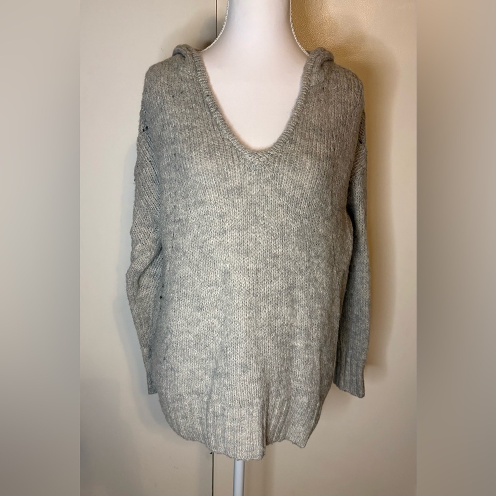 American Eagle Eyelet Heather Grey Hooded V-Neck Sweater Jegging Fit Size Small